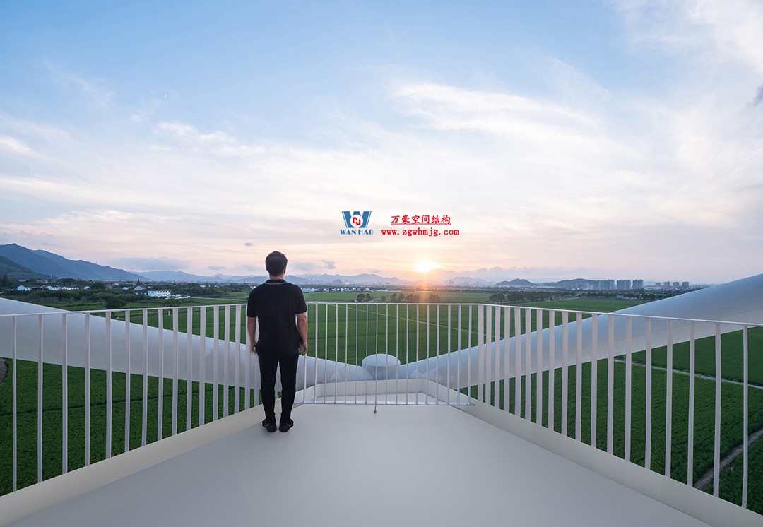 朦胧奇境|稻田上的灯塔 朦胧奇境|稻田上的灯塔