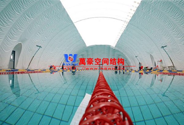充气膜游泳馆